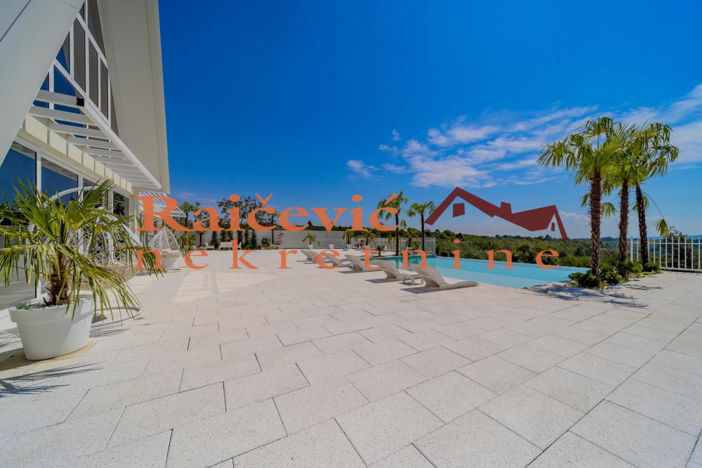 Slika 2 - Mali Pozarevac,  Kuća na prodaju, 360m2, 759.000€