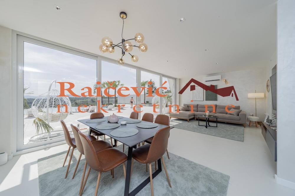 Slika 4 - Mali Pozarevac,  Kuća na prodaju, 360m2, 759.000€