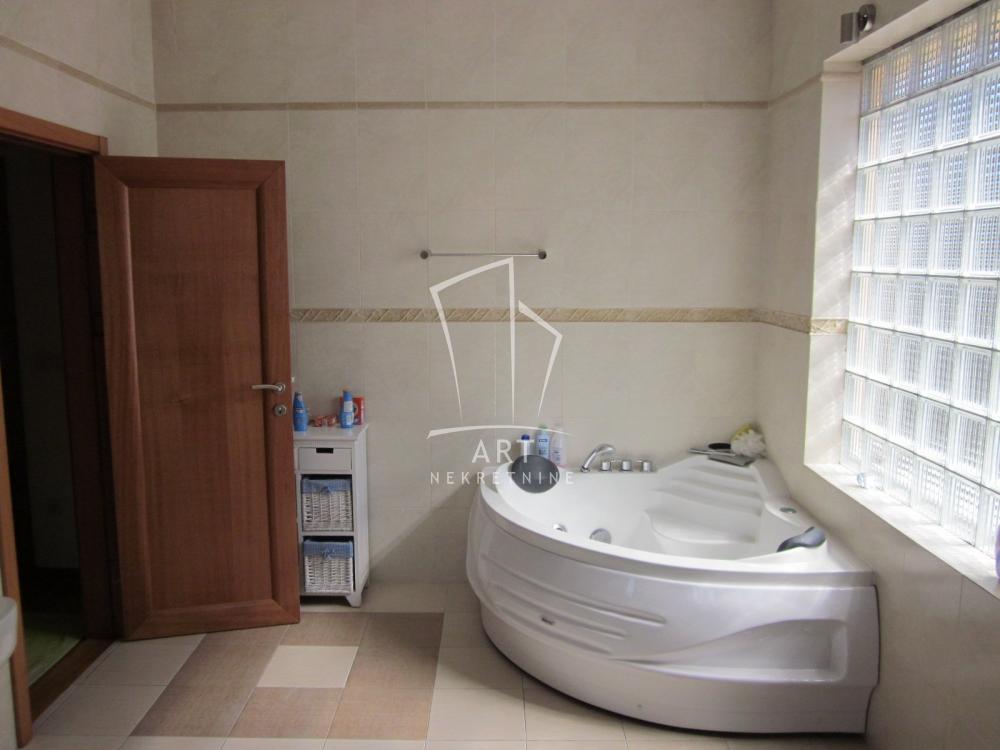 Slika 11 - Čolak Antina, Kuća za izdavanje, 487m2, 5.000€