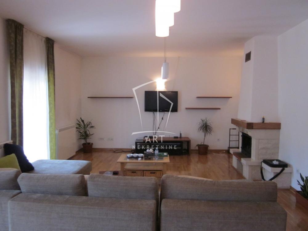 Slika 1 - Čolak Antina, Kuća za izdavanje, 487m2, 5.000€