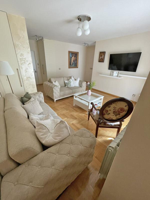 Slika 2 - Gospodara Vucica, Trosoban stan na prodaju, 80m2, 304.000€