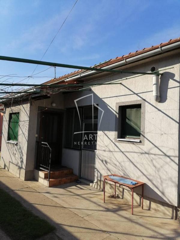 Slika 2 - Moravska, Trosoban stan na prodaju, 77m2, 112.000€