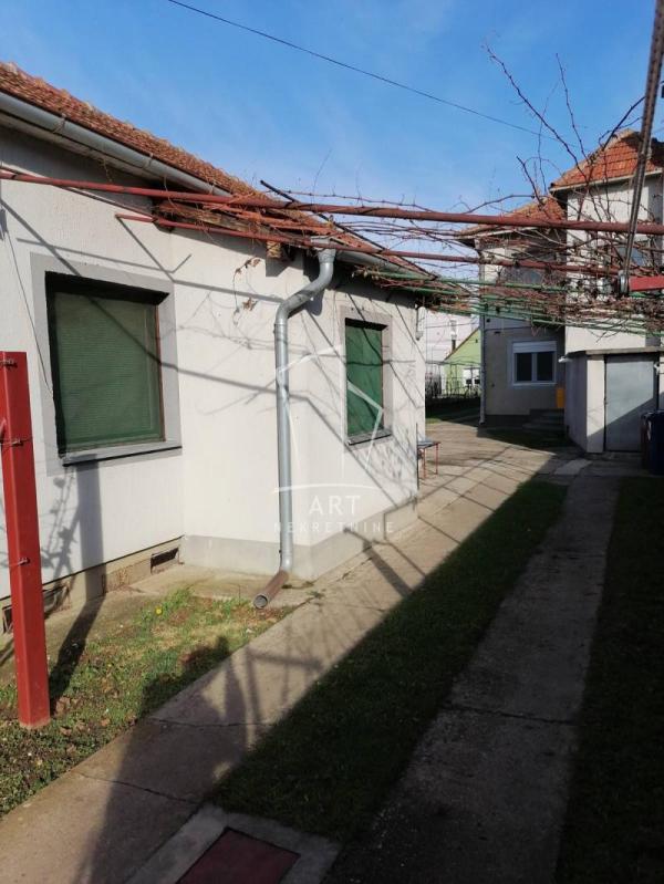 Slika 1 - Moravska, Trosoban stan na prodaju, 77m2, 112.000€