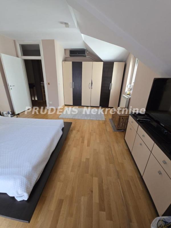 Slika 11 - Kolonija, Petosoban stan na prodaju, 125m2, 280.000€