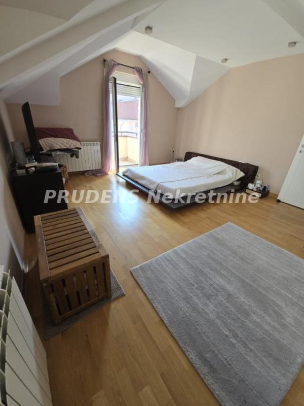 Slika 8 - Kolonija, Petosoban stan na prodaju, 125m2, 280.000€