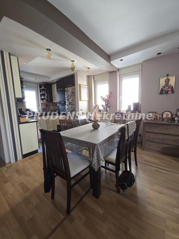 Slika 5 - Kolonija, Petosoban stan na prodaju, 125m2, 280.000€