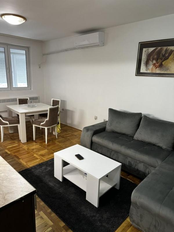 Slika 4 - Jednoiposoban stan za izdavanje, 35m2, 300€