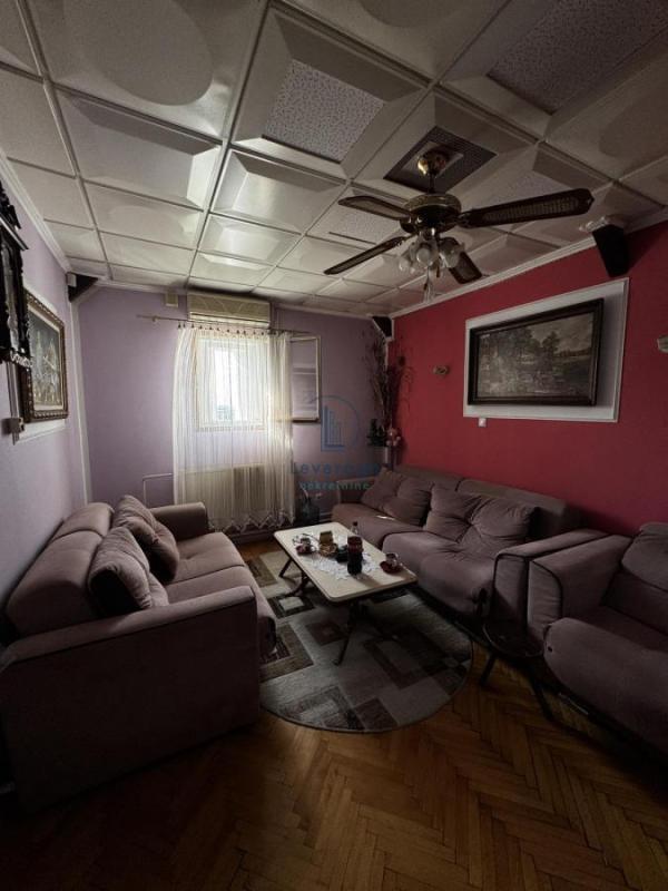 Glavna slika -Savski trg, Troiposoban stan na prodaju, 80m2, 220.000€