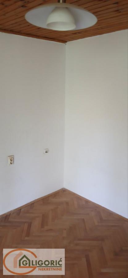 Slika 3 - Prištinska, Trosoban stan na prodaju, 76m2, 149.900€