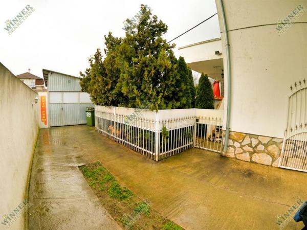 Slika 2 - Isidora Stojanovića,  Kuća na prodaju, 240m2, 239.000€