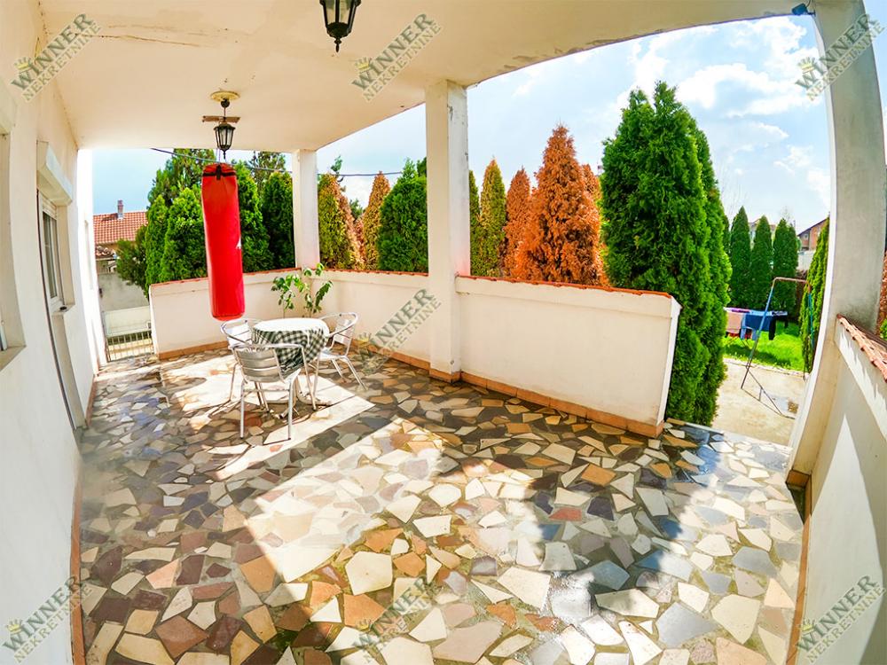 Slika 3 - Isidora Stojanovića,  Kuća na prodaju, 240m2, 239.000€