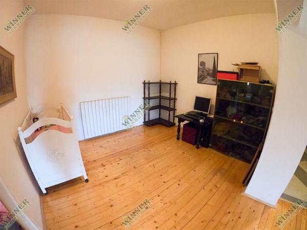 Slika 10 - Isidora Stojanovića,  Kuća na prodaju, 240m2, 239.000€