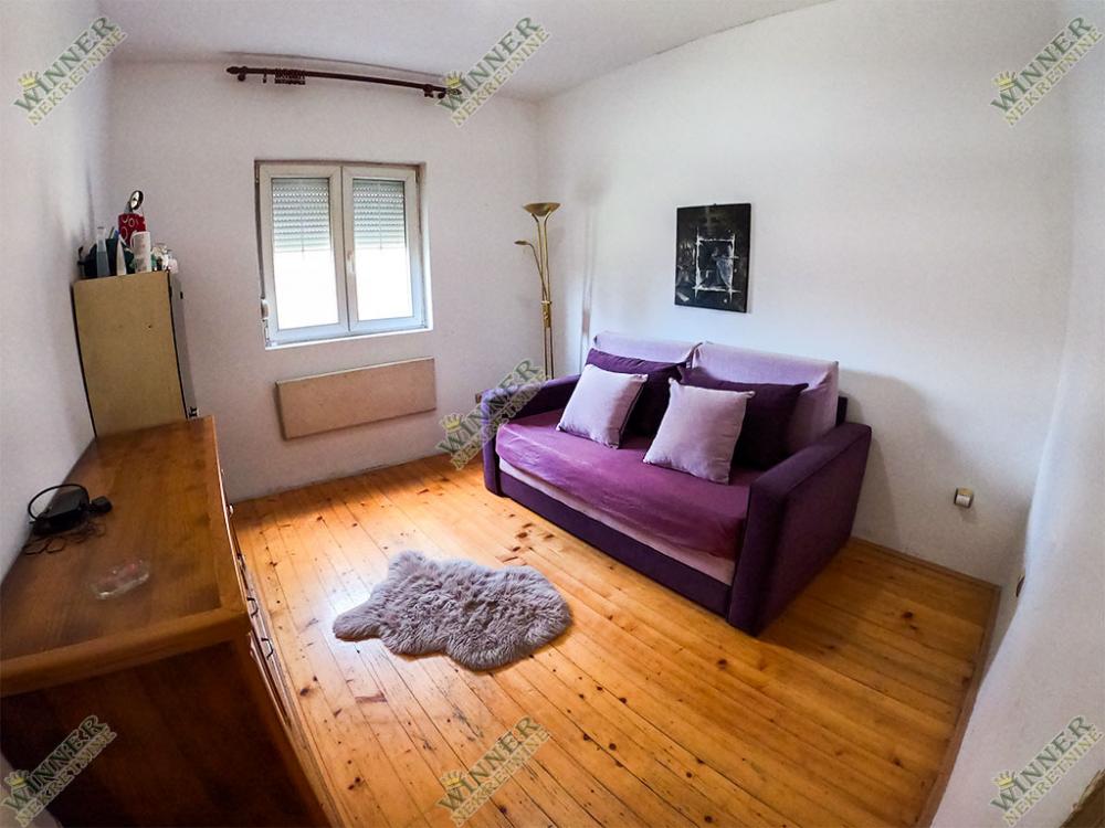 Slika 11 - Isidora Stojanovića,  Kuća na prodaju, 240m2, 239.000€