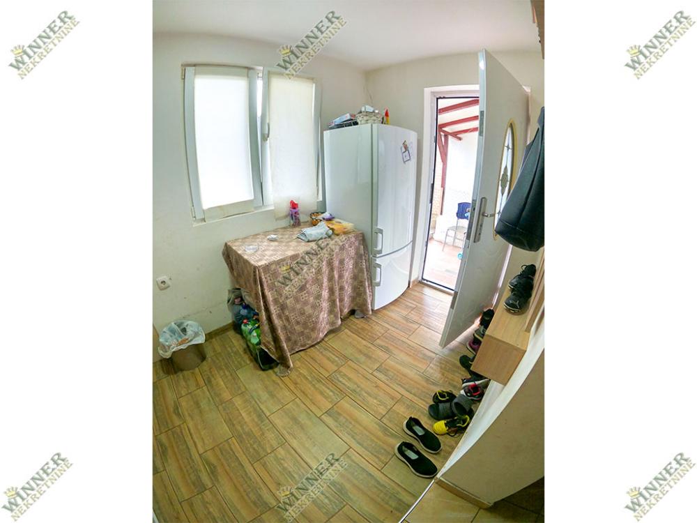 Slika 2 - Trive Vitasovića, Jednoiposoban stan na prodaju, 40m2, 69.000€