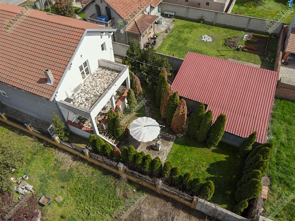 Slika 1 - Isidora Stojanovića,  Kuća na prodaju, 400m2, 385.000€
