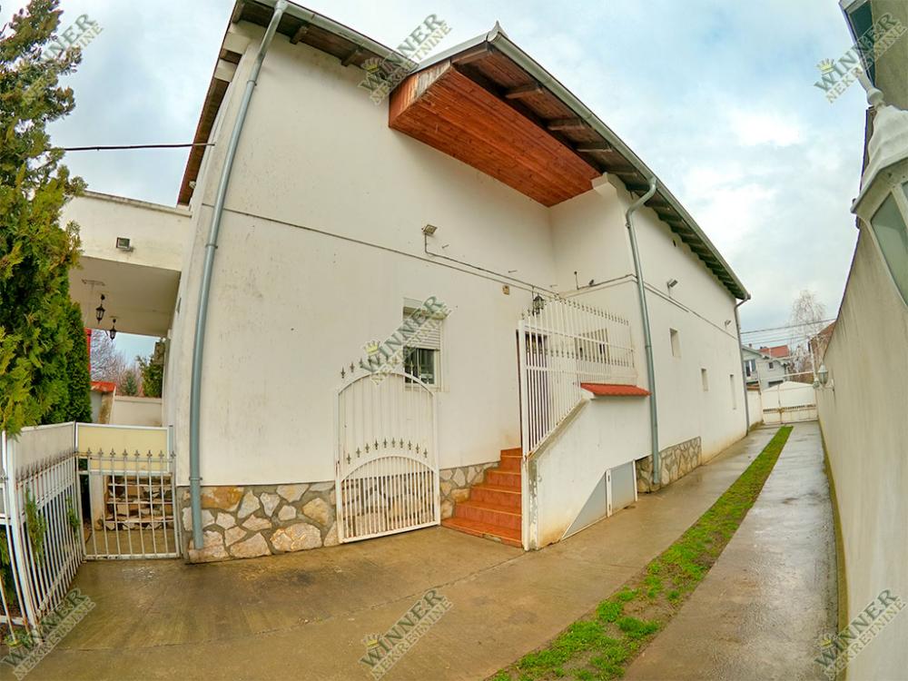 Slika 3 - Isidora Stojanovića,  Kuća na prodaju, 400m2, 385.000€