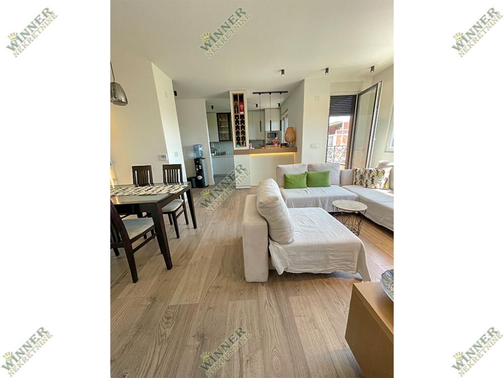 Slika 2 - Dobanovačka, Trosoban stan na prodaju, 85m2, 305.000€