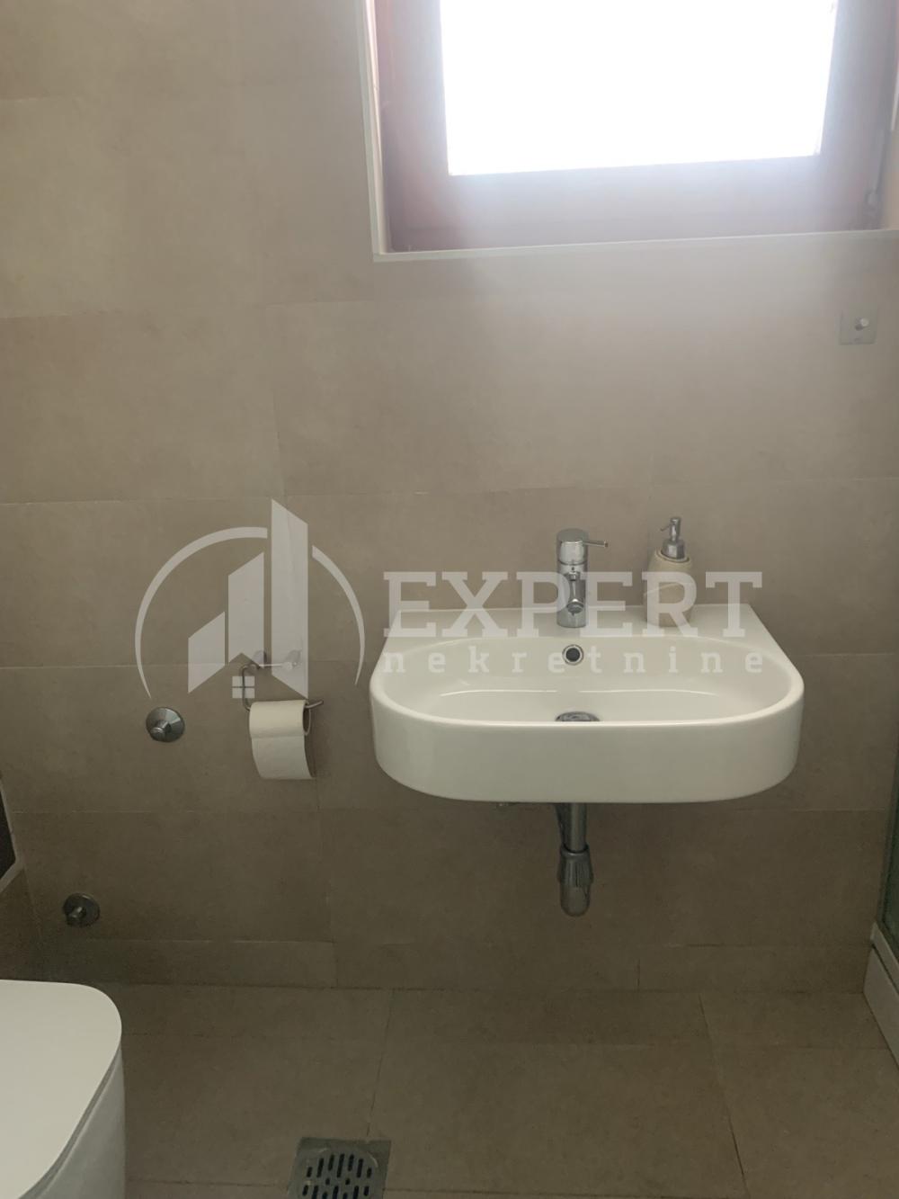 Slika 8 - Njegoševa,  Lokal za izdavanje, 46m2, 400€