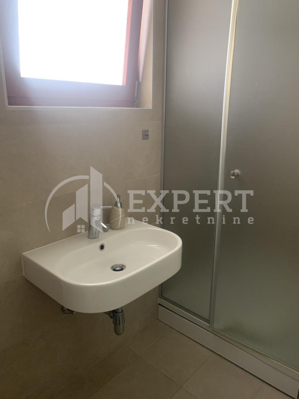 Slika 7 - Njegoševa,  Lokal za izdavanje, 46m2, 400€