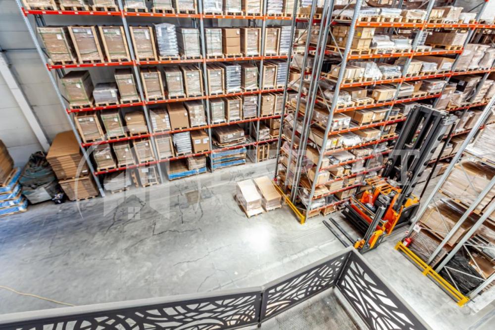 Slika 2 - Šumadijska,  Lokal za izdavanje, 2000m2, 8.000€