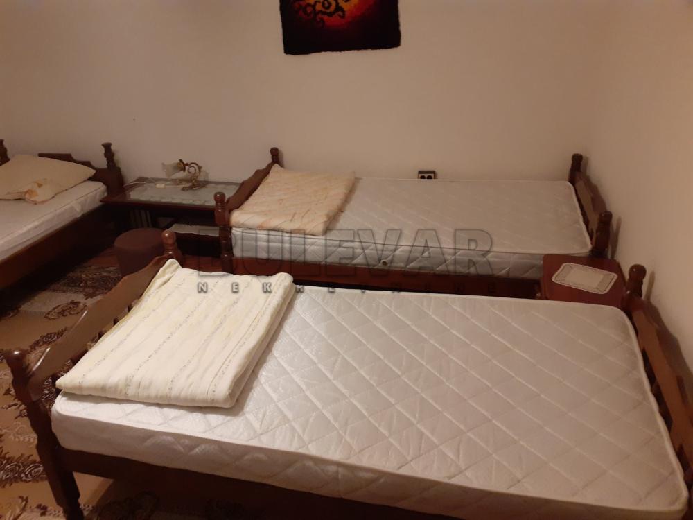 Slika 5 - Niška Banja, Dvoiposoban stan za izdavanje, 120m2, 300€