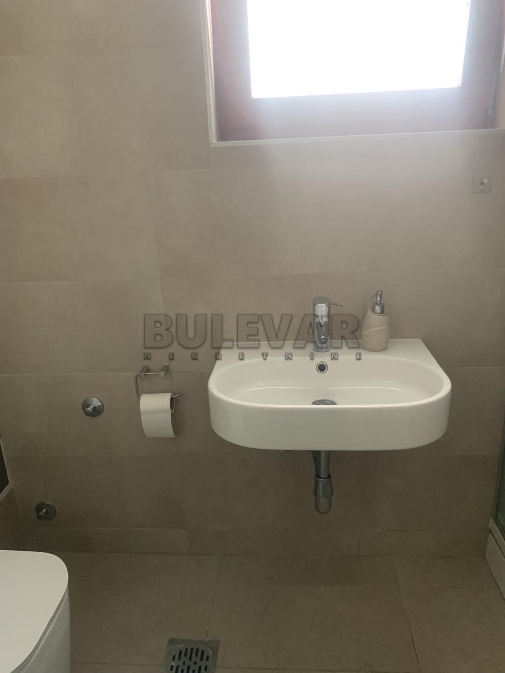 Slika 8 - Njegoševa,  Lokal za izdavanje, 46m2, 400€