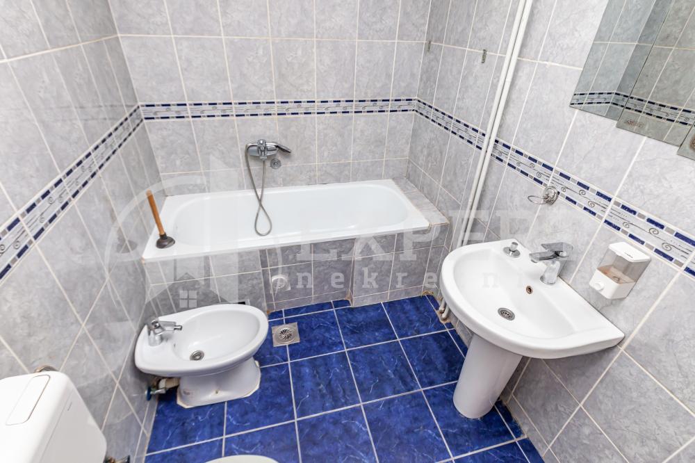 Slika 8 - Stara železnička kolonija, Četvorosoban stan na prodaju, 108m2, 159.000€