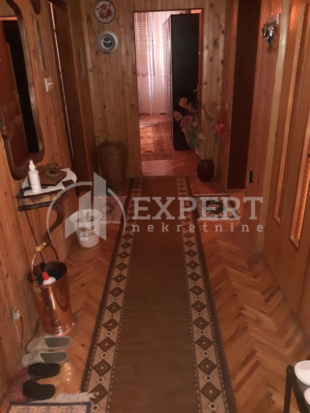 Slika 9 - Niška Banja, Dvoiposoban stan za izdavanje, 120m2, 300€