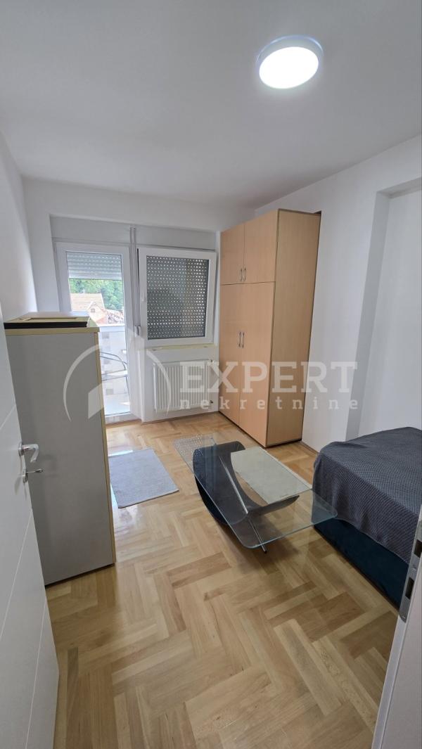 Slika 5 - Cara Dušana, Jednoiposoban stan za izdavanje, 52m2, 400€