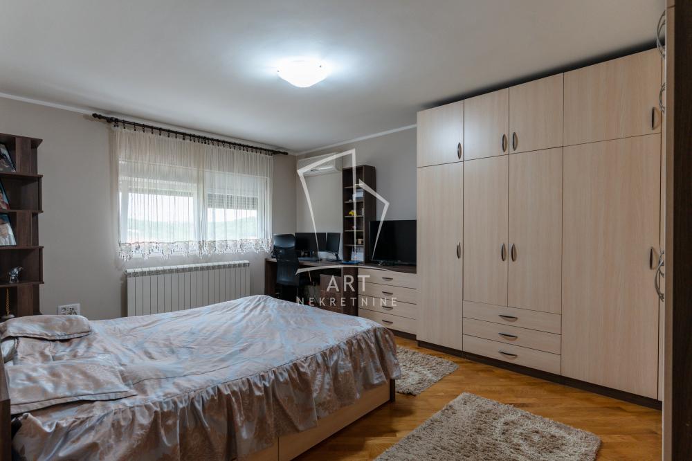 Slika 7 - Darje Koropkine,  Kuća na prodaju, 492m2, 890.000€