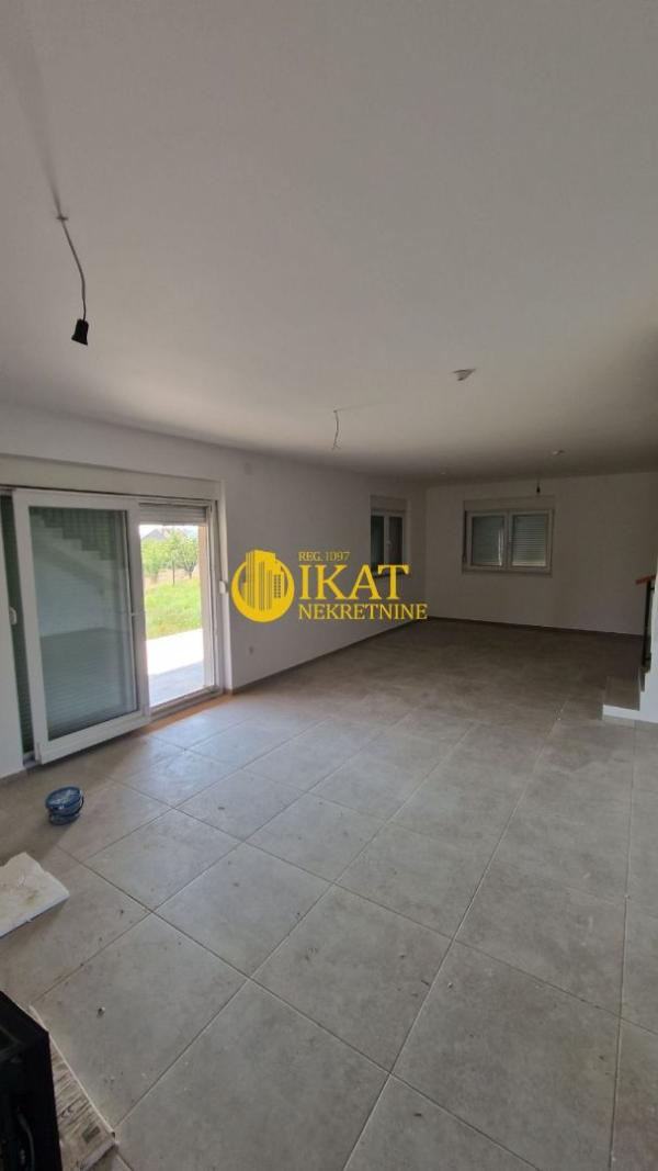 Slika 11 -  Kuća na prodaju, 275m2, 250.000€