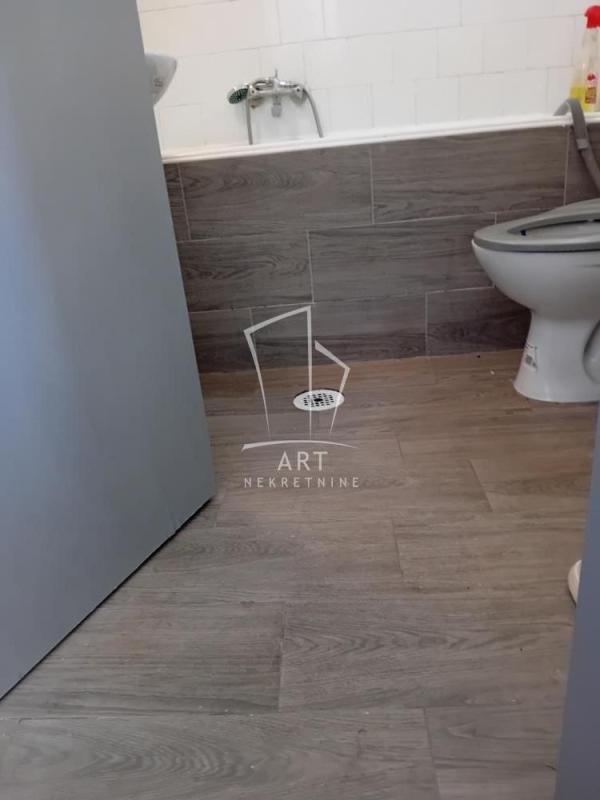 Slika 10 - Ranka Miljića,  Kuća na prodaju, 98m2, 289.000€