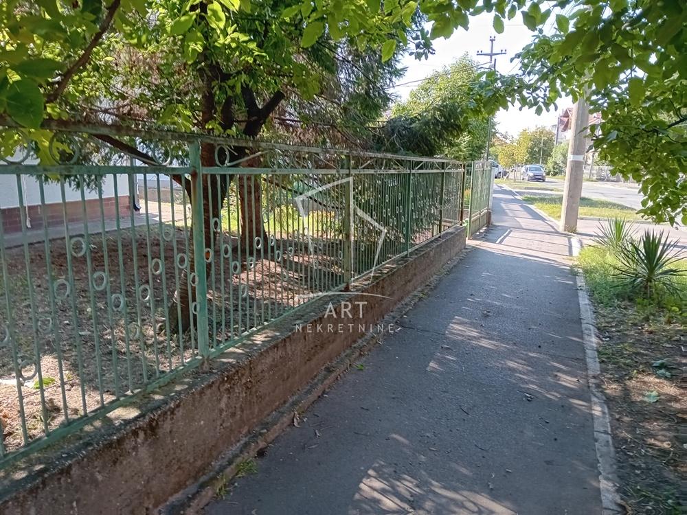 Slika 1 - Ranka Miljića,  Kuća na prodaju, 98m2, 289.000€