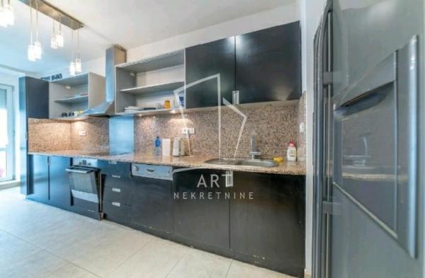 Slika 11 - Ćirila i Metodija, Četvorosoban stan za izdavanje, 132m2, 1.300€