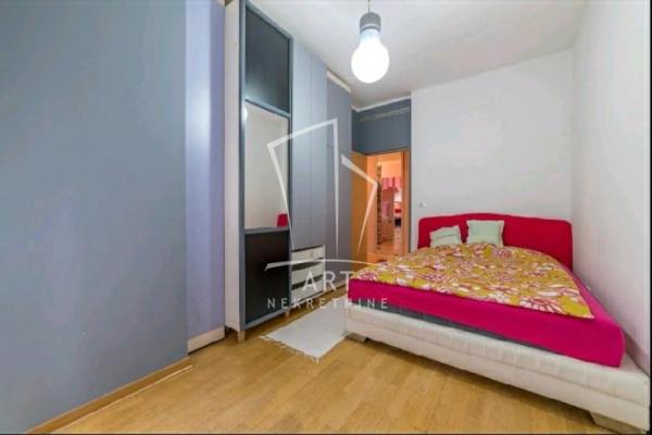 Slika 3 - Ćirila i Metodija, Četvorosoban stan za izdavanje, 132m2, 1.300€