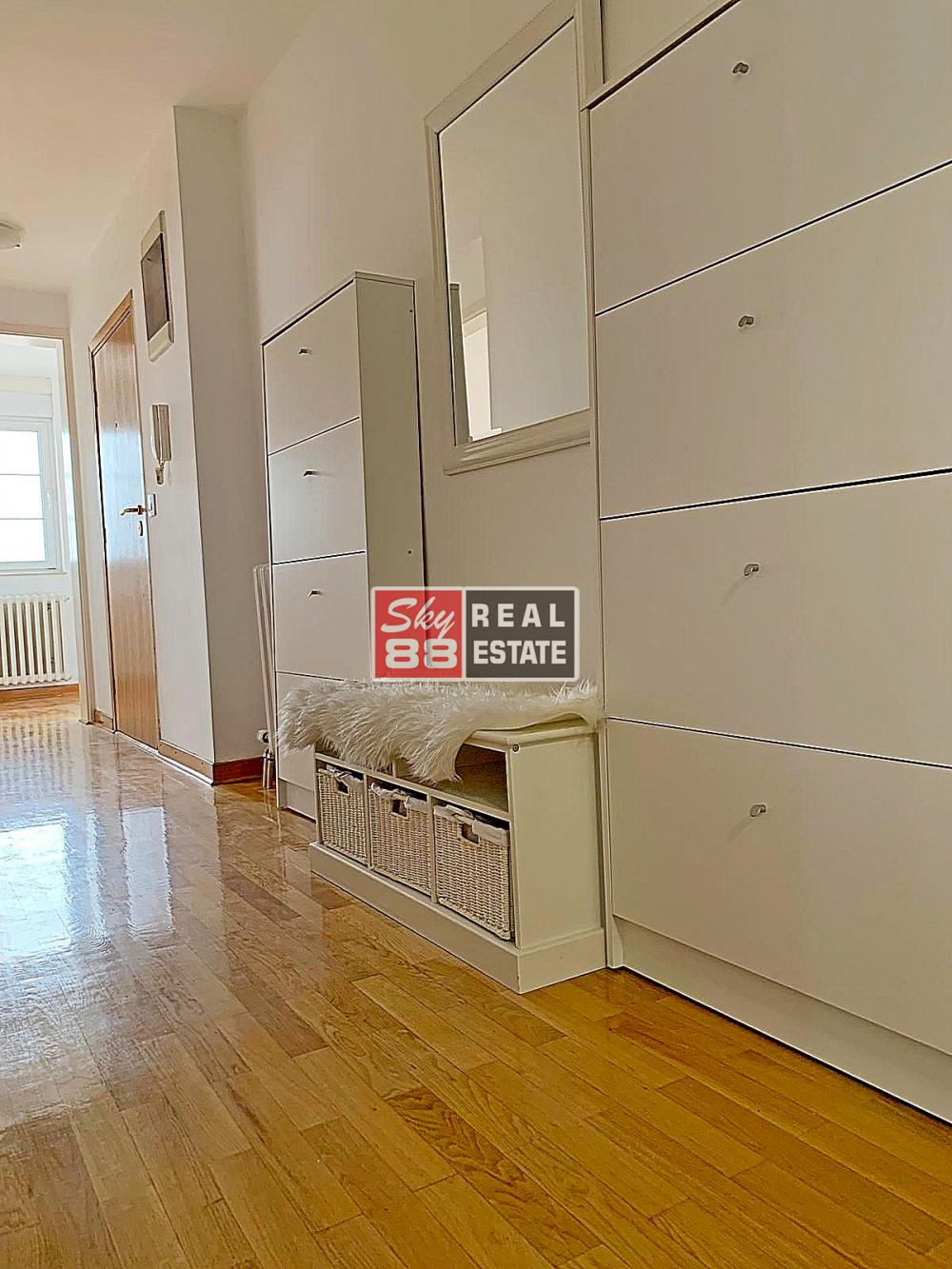 Slika 9 - Četvorosoban stan za izdavanje, 130m2, 1.200€