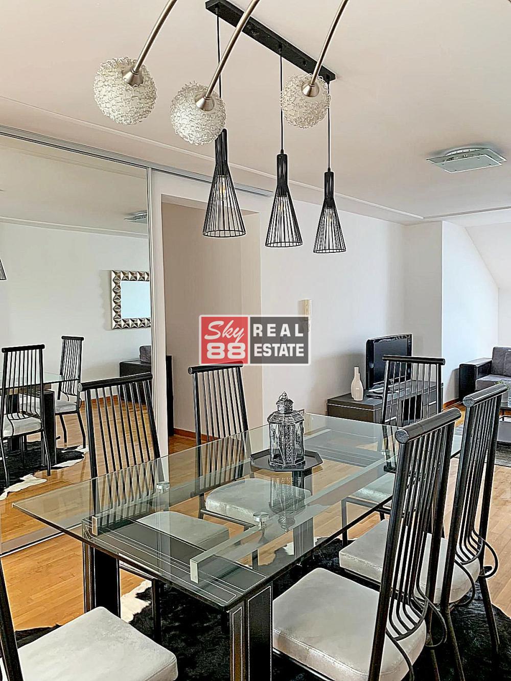 Glavna slika -Četvorosoban stan za izdavanje, 130m2, 1.200€