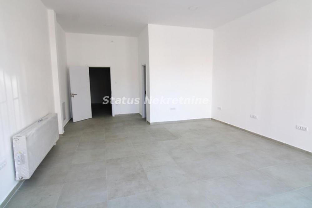 Slika 2 -  Lokal na prodaju, 116m2, 213.000€