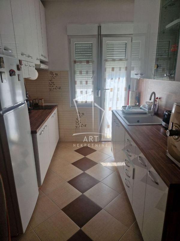 Slika 1 - Beogradska, Dvosoban stan za izdavanje, 64m2, 750€