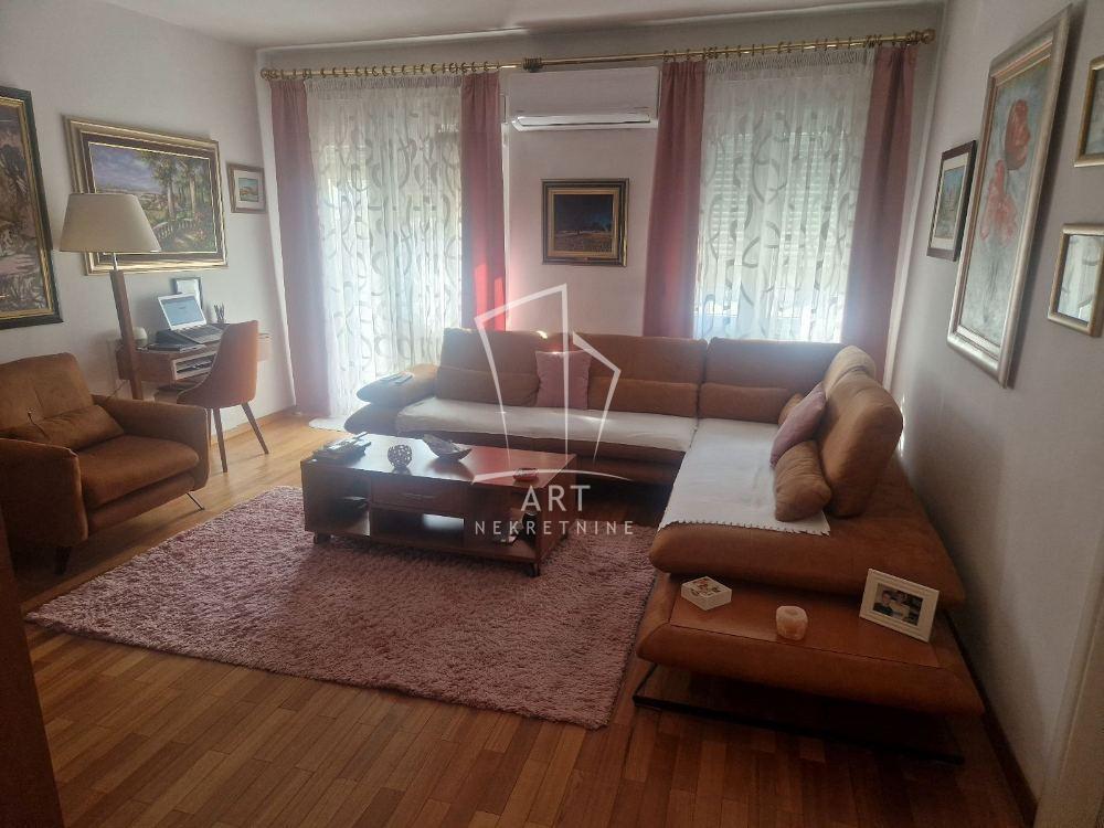 Glavna slika -Beogradska, Dvosoban stan za izdavanje, 64m2, 750€