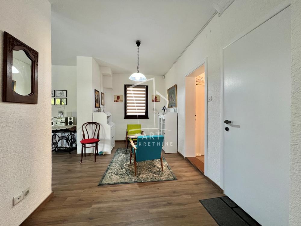 Slika 9 - Avalska,  Kuća na prodaju, 398m2, 350.000€