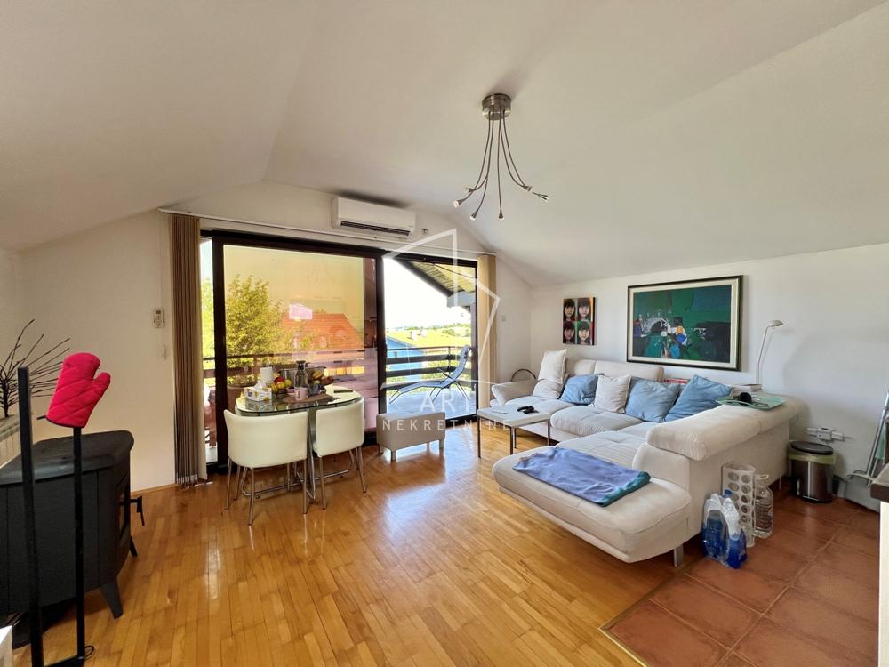 Slika 1 - Avalska,  Kuća na prodaju, 398m2, 350.000€