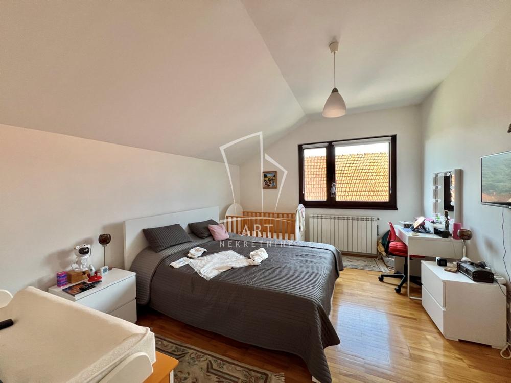 Slika 3 - Avalska,  Kuća na prodaju, 398m2, 350.000€