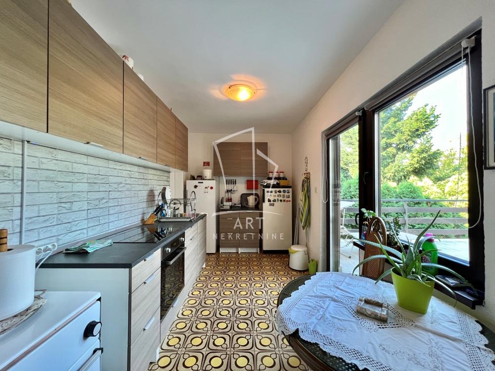 Slika 10 - Avalska,  Kuća na prodaju, 398m2, 350.000€