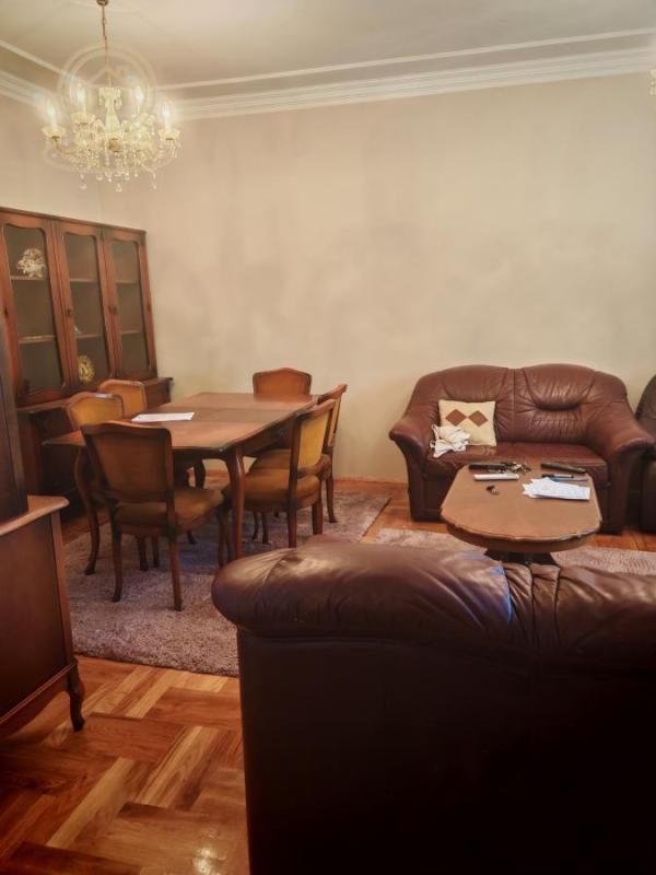 Slika 7 - Trosoban stan za izdavanje, 107m2, 1.000€