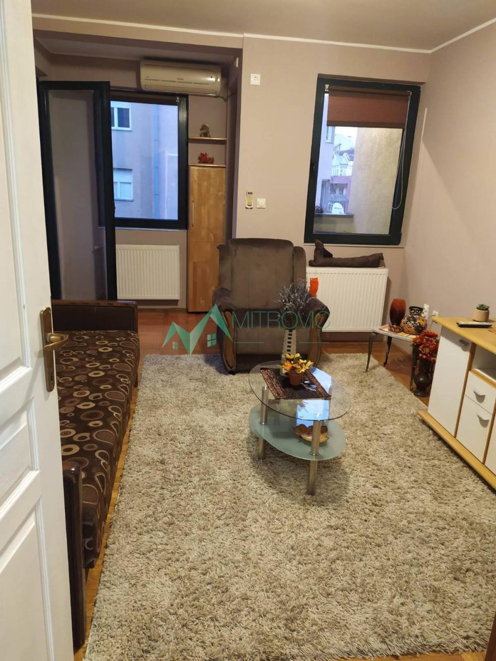 Glavna slika -Dvosoban stan za izdavanje, 39m2, 350€