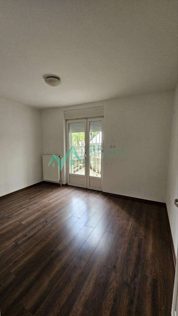 Glavna slika -Jednoiposoban stan za izdavanje, 38m2, 400€