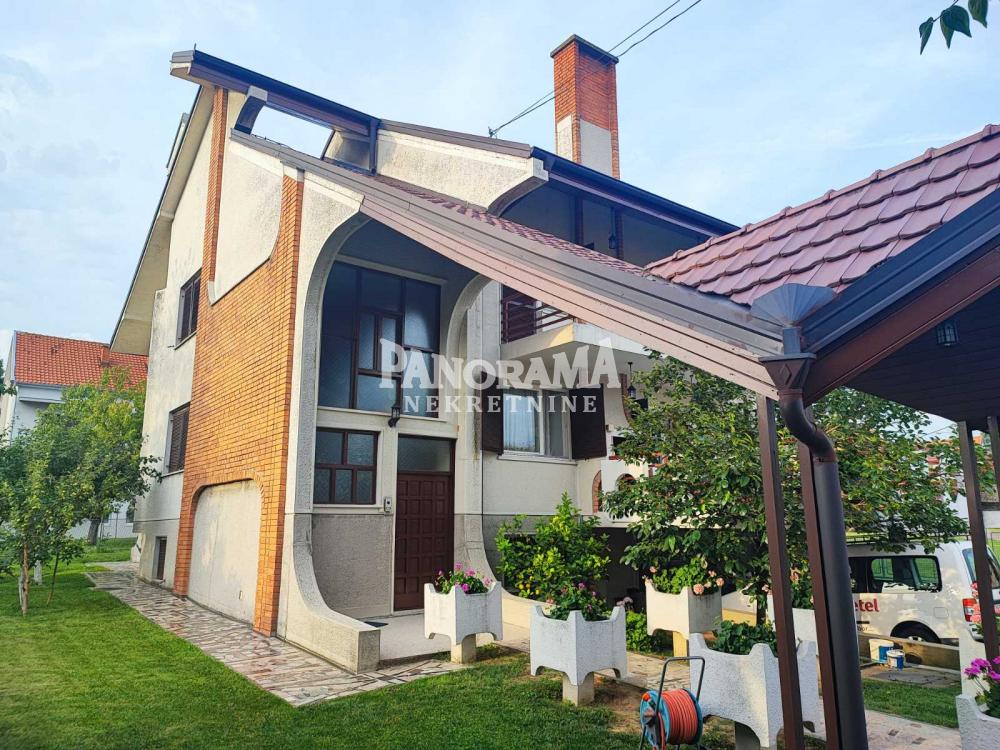 Slika 5 - Oslobođenja,  Kuća na prodaju, 390m2, 650.000€