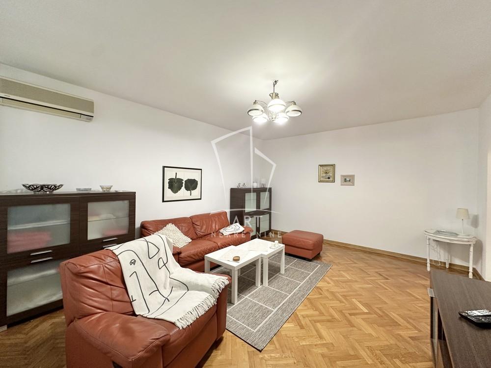 Slika 1 - Bulevar Kralja Aleksandra, Dvoiposoban stan za izdavanje, 73m2, 700€