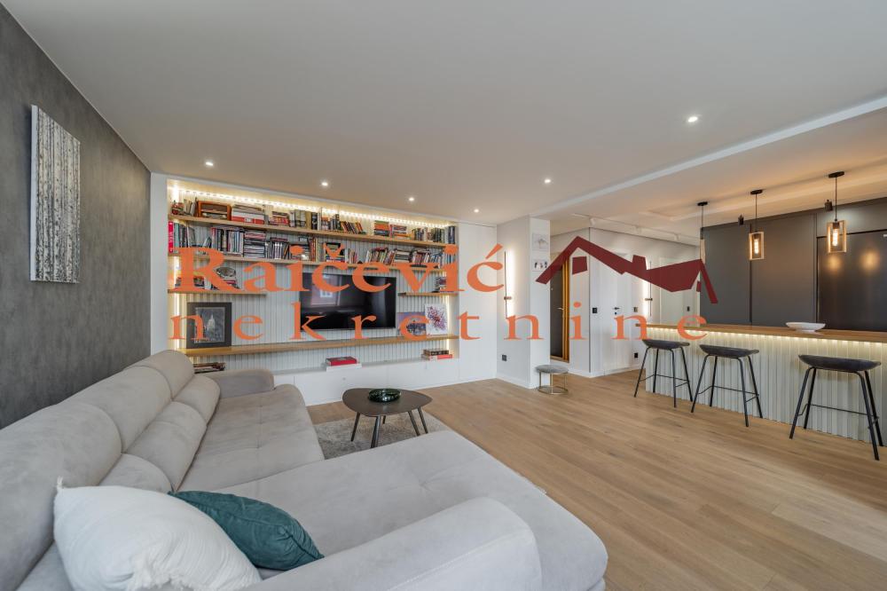 Slika 2 - Bulevar kralja Aleksandra, Trosoban stan na prodaju, 74m2, 299.000€